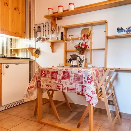 아파트 Mcx Vacation - La Casetta A Cervinia, Ski-out Apartment, A Few Steps From The Cable Car!